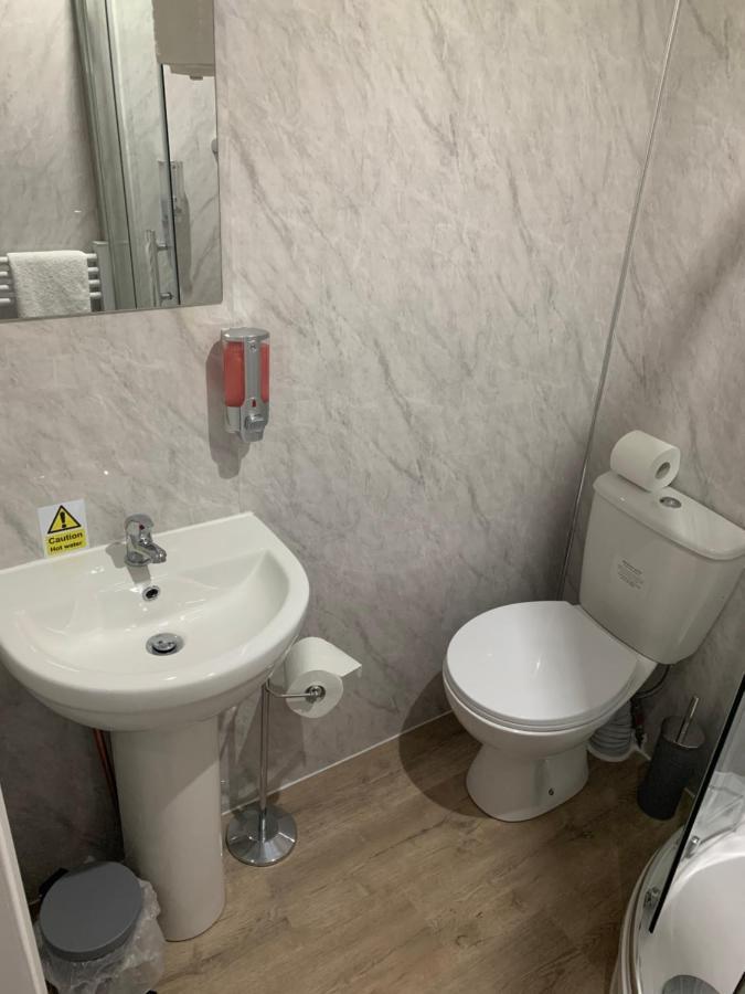 רטפורד Rooms At The Inn מראה חיצוני תמונה