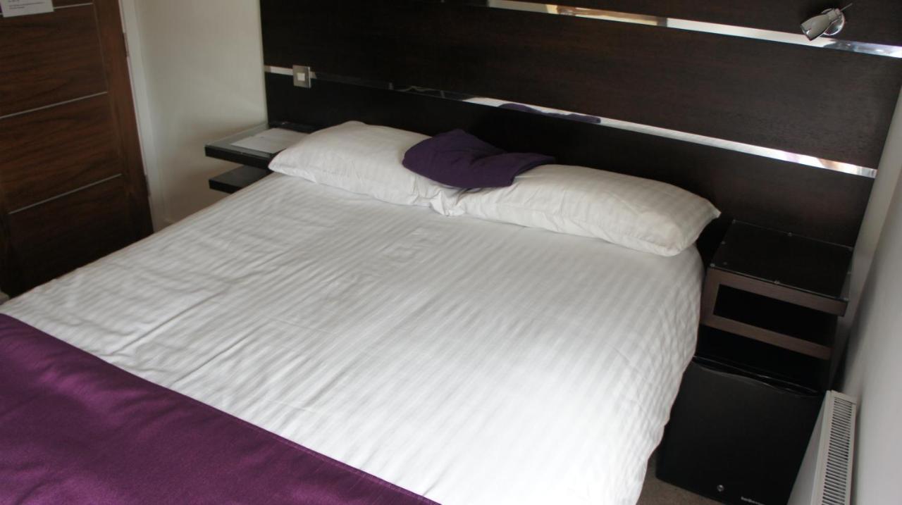 רטפורד Rooms At The Inn מראה חיצוני תמונה